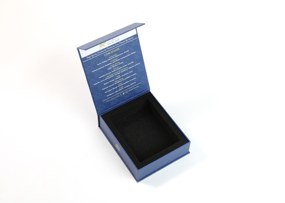 Offset CMYK Candle Packaging Box Rigid Cardboard With Magnetic Closure